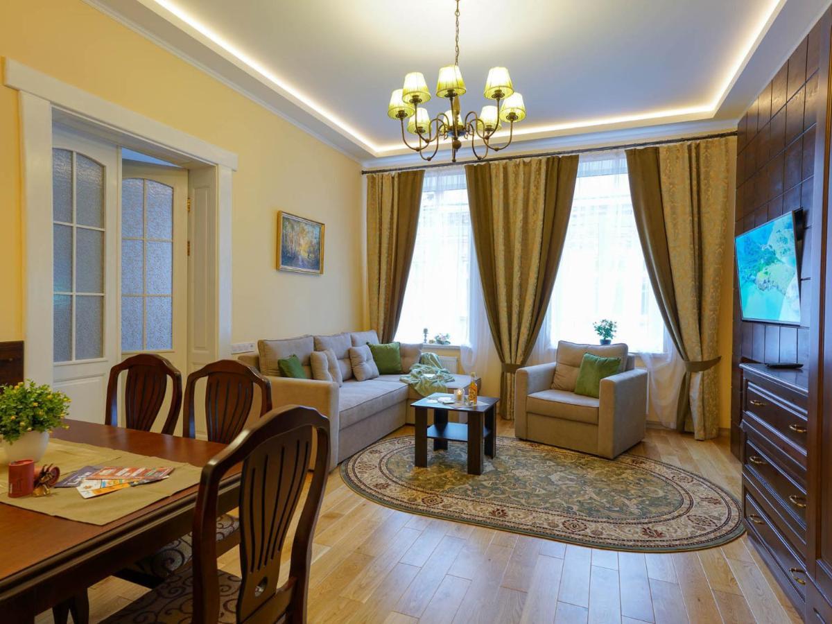 Lviv Suites At Shopena St. 4 Eksteriør billede