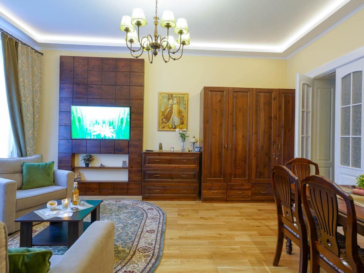 Lviv Suites At Shopena St. 4 Eksteriør billede