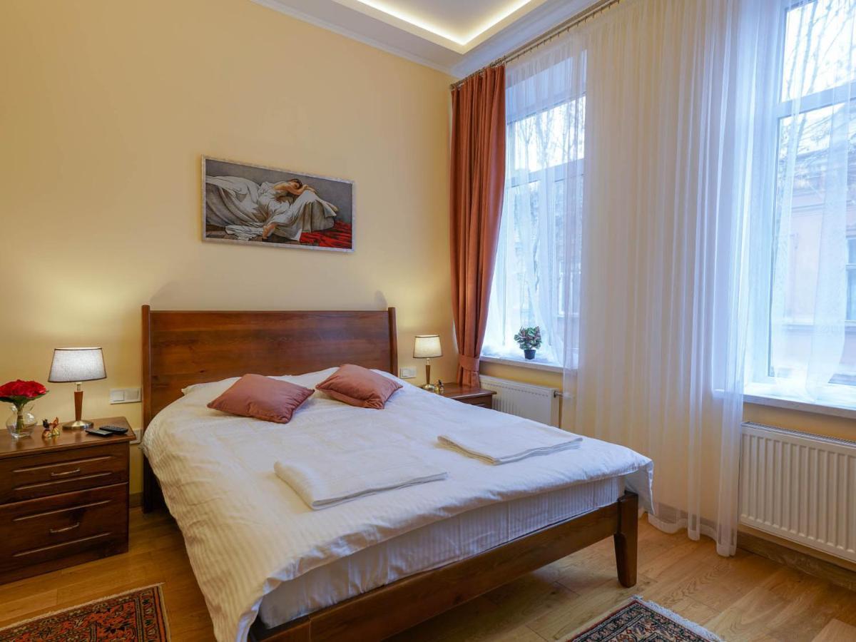Lviv Suites At Shopena St. 4 Eksteriør billede