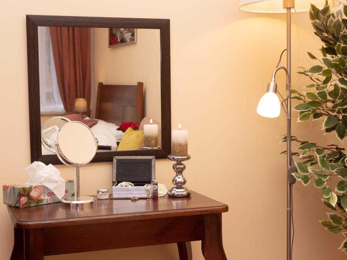 Lviv Suites At Shopena St. 4 Eksteriør billede