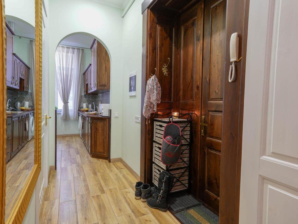 Lviv Suites At Shopena St. 4 Eksteriør billede